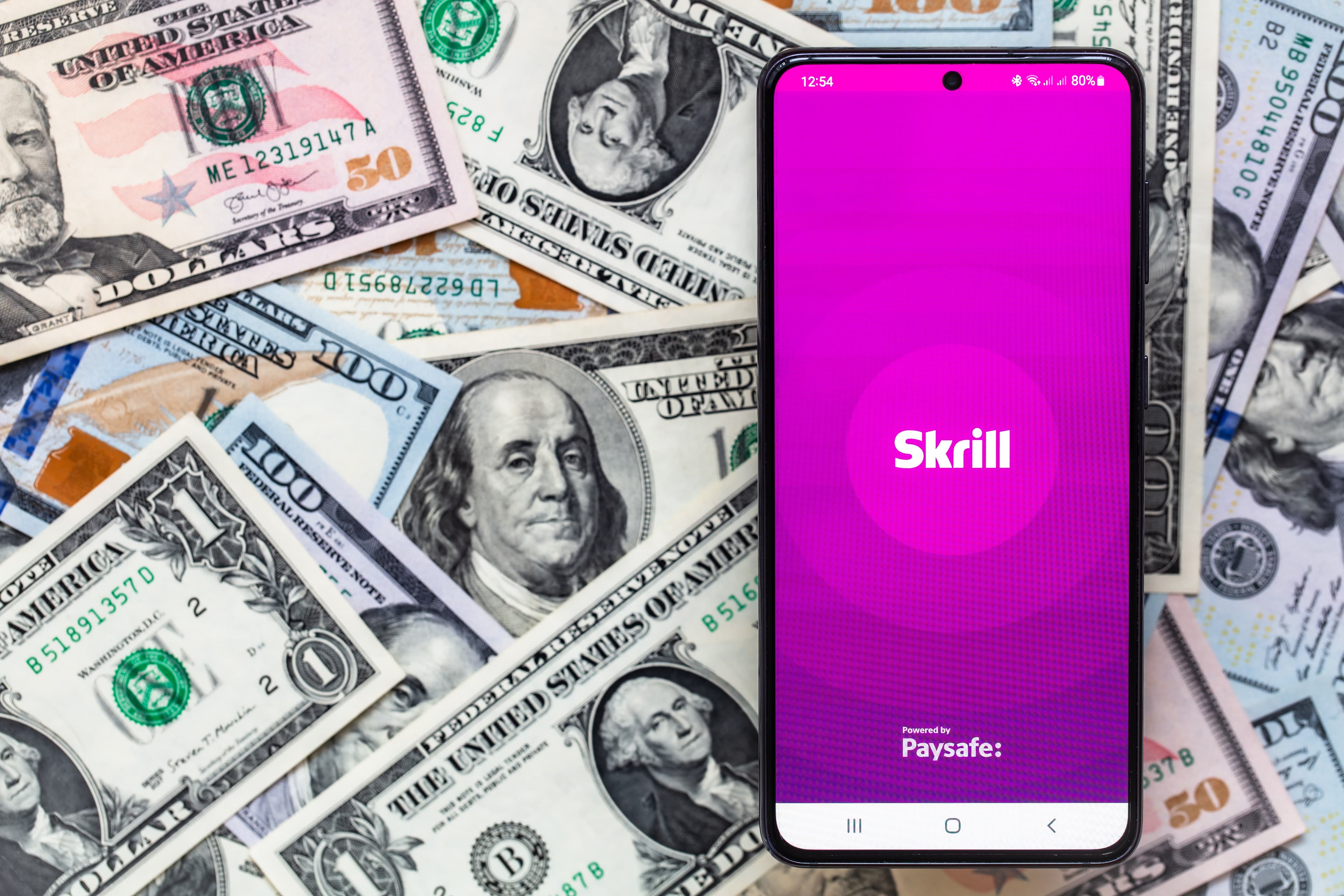 Skrill 보상 프로그램: 온라인 카지노 거래의 혜택 극대화 image